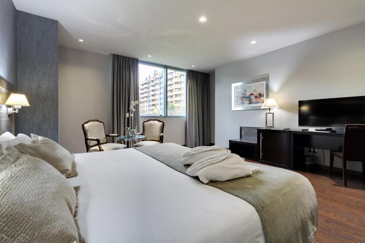 Iberik Santo Domingo Plaza Hotel Овьедо Экстерьер фото