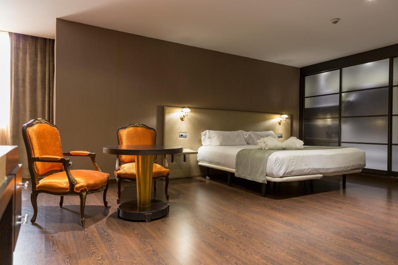 Iberik Santo Domingo Plaza Hotel Овьедо Экстерьер фото