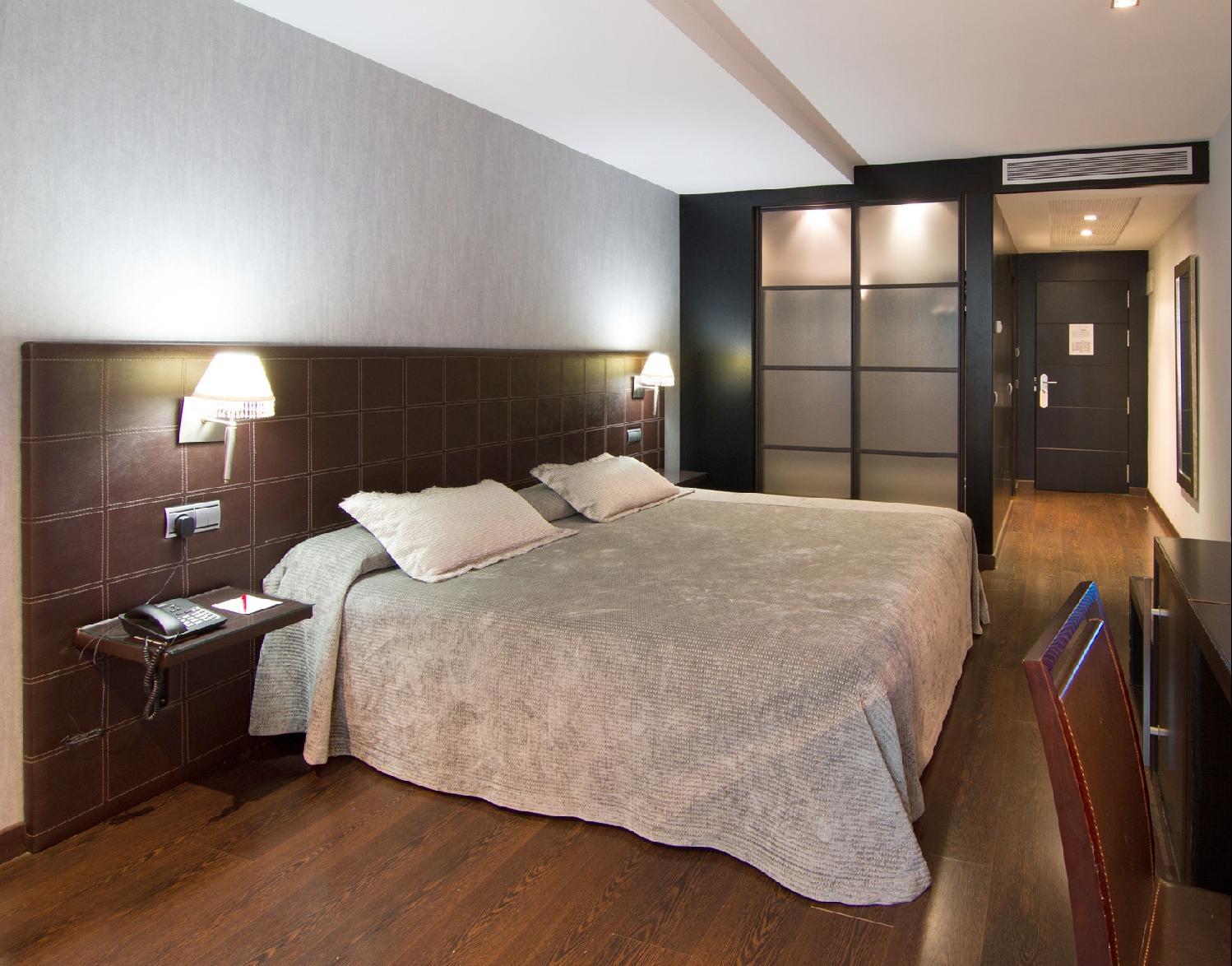 Iberik Santo Domingo Plaza Hotel Овьедо Экстерьер фото