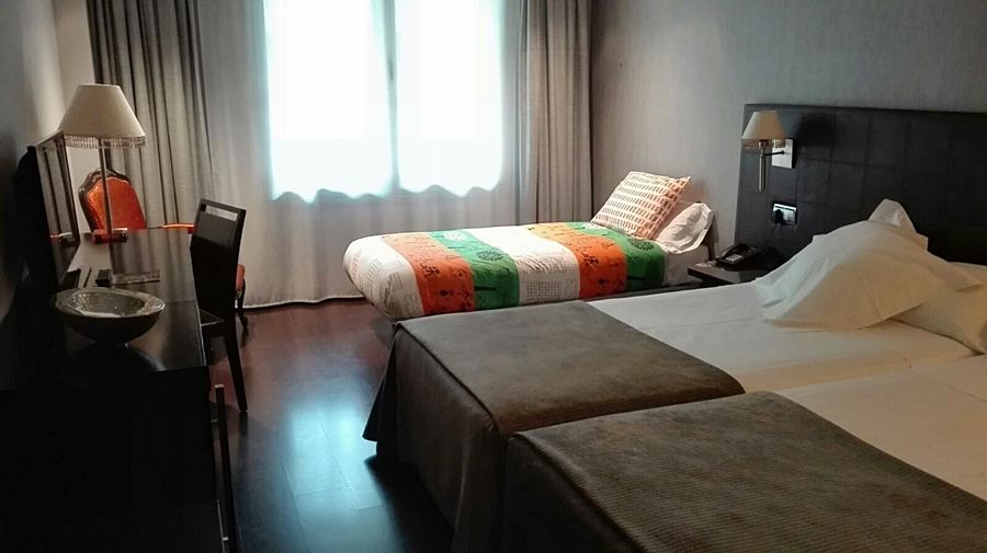 Iberik Santo Domingo Plaza Hotel Овьедо Экстерьер фото