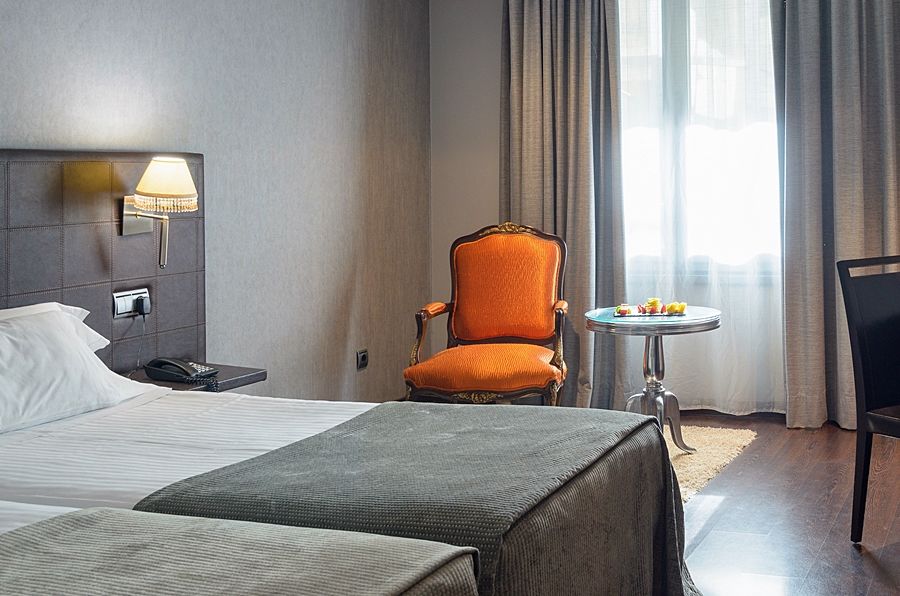 Iberik Santo Domingo Plaza Hotel Овьедо Экстерьер фото