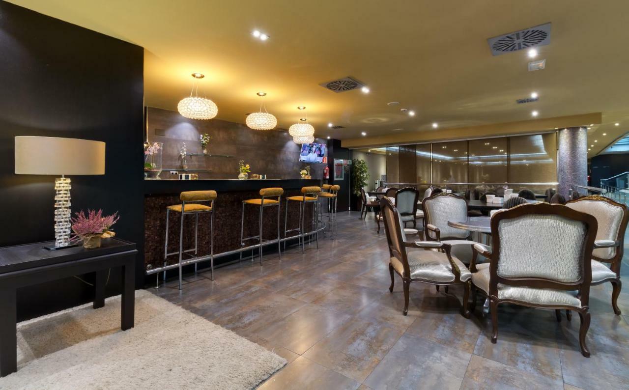 Iberik Santo Domingo Plaza Hotel Овьедо Экстерьер фото